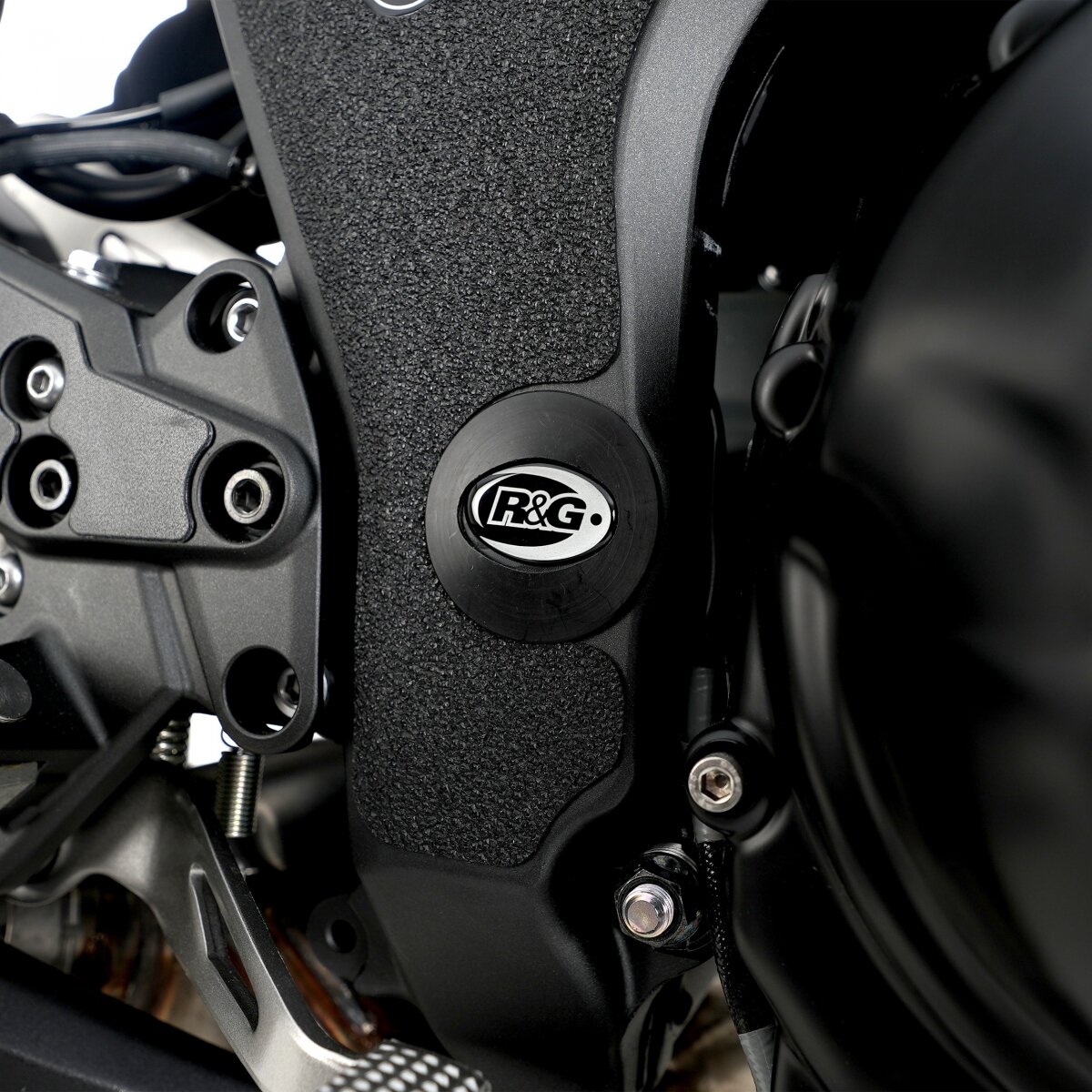 FI0010BK FRAME PLUG