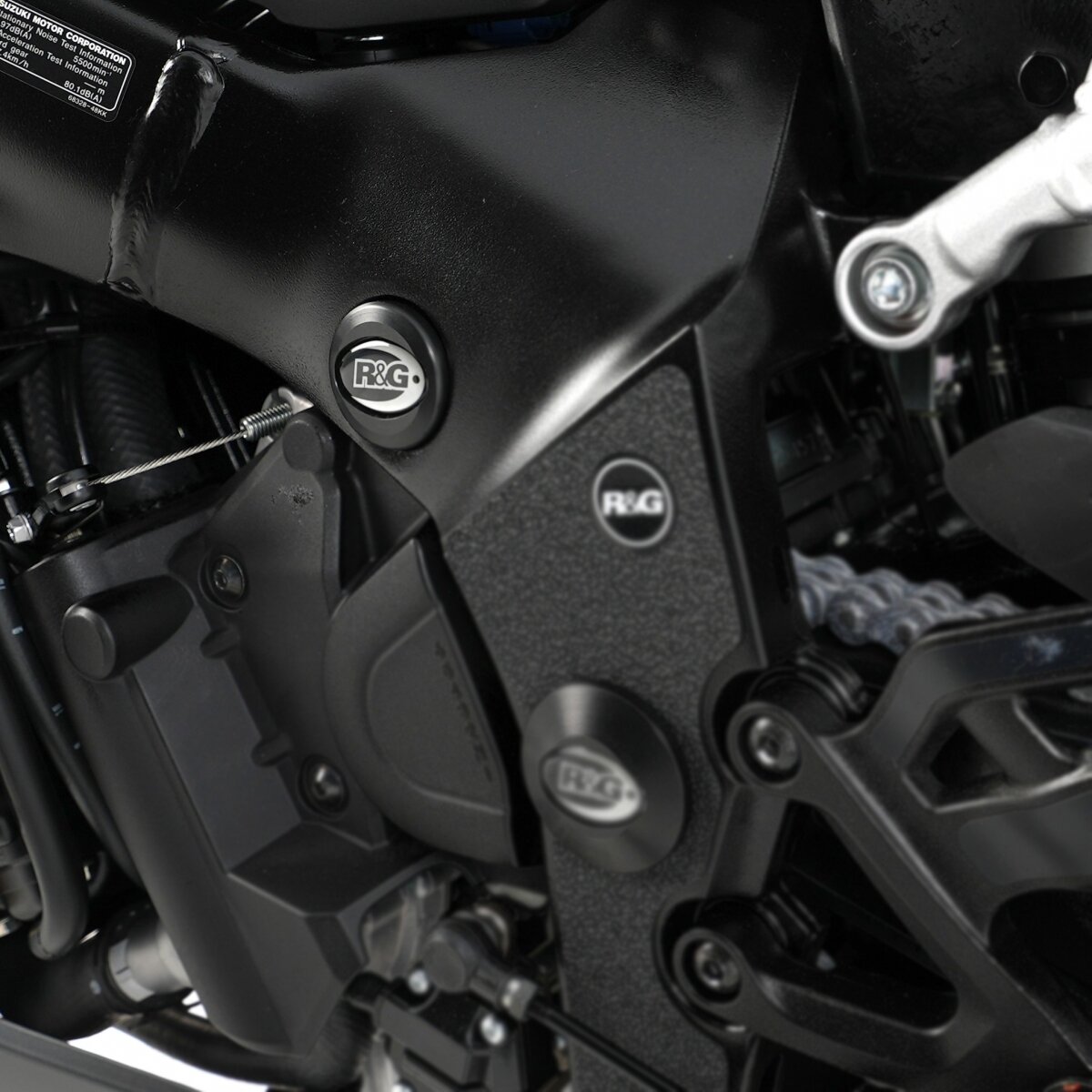 FI0109BK FRAME PLUG