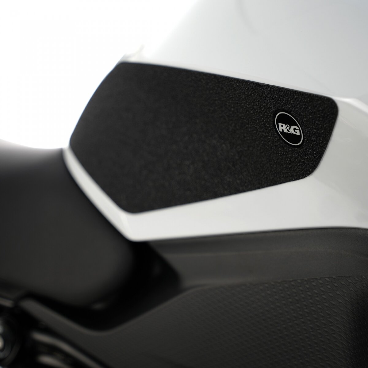 EZRG125BL