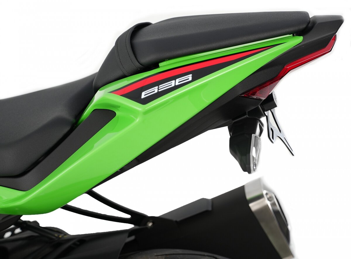 LP0262BK Kentekenplaathouder ZX636
